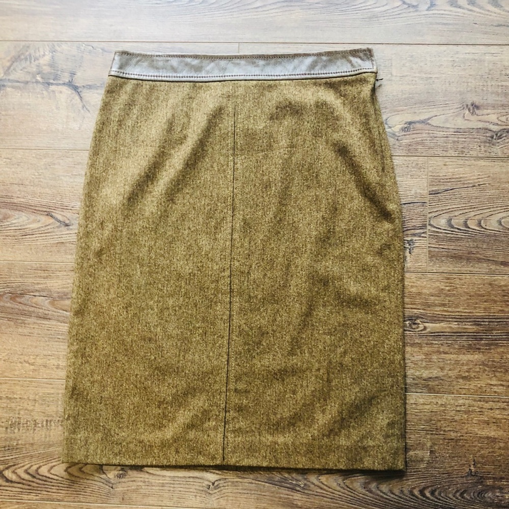 DKNY Wool and Leather Pencil Skirt woman’s size 8